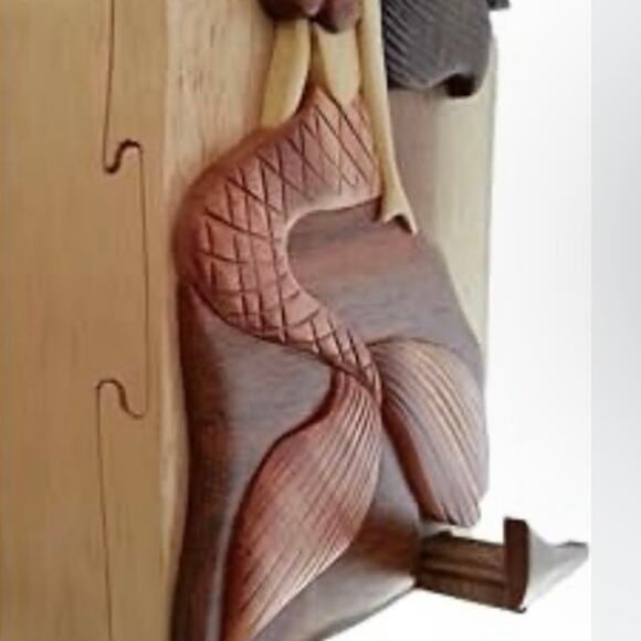 Carver Dad handmade, mermaid wooden box - Picture 4 of 6